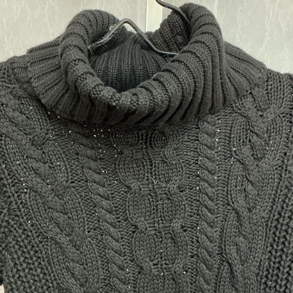 GAP Black Turtleneck Cable Knit Women’s Sweater XS - Picture 3 of 9